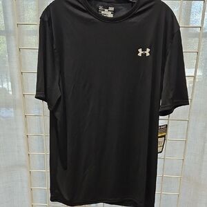 Under Armour Men's Short Sleeve Black Tee Dri-fit Material NWT